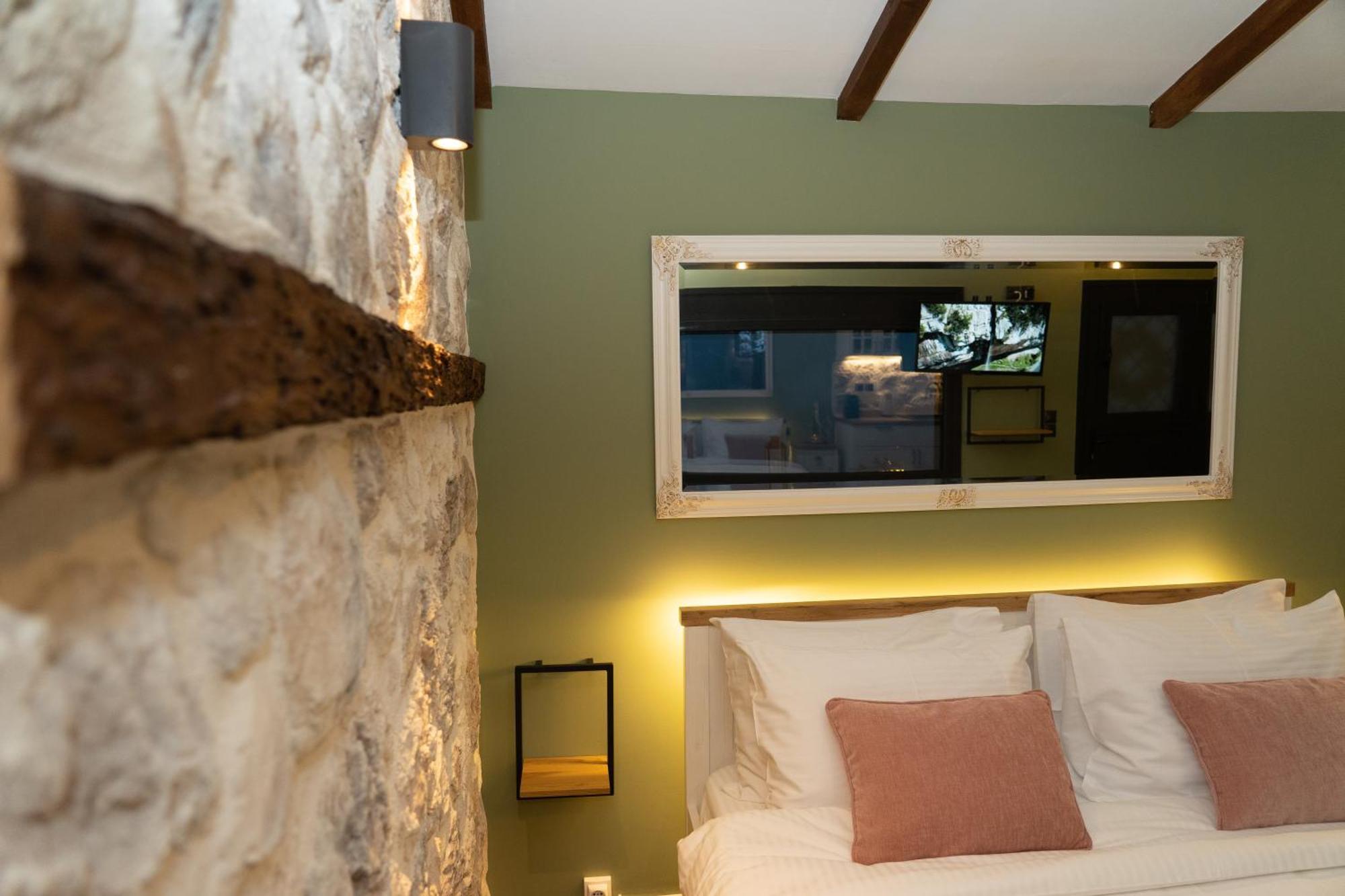 Tovouno Guest House Plaka  Exterior photo